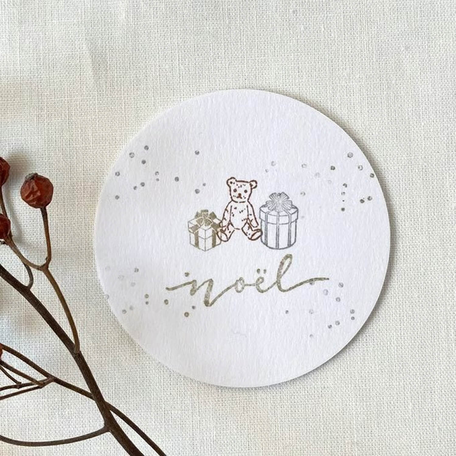 Mori Ringo Rubber Stamp – Small Present Box