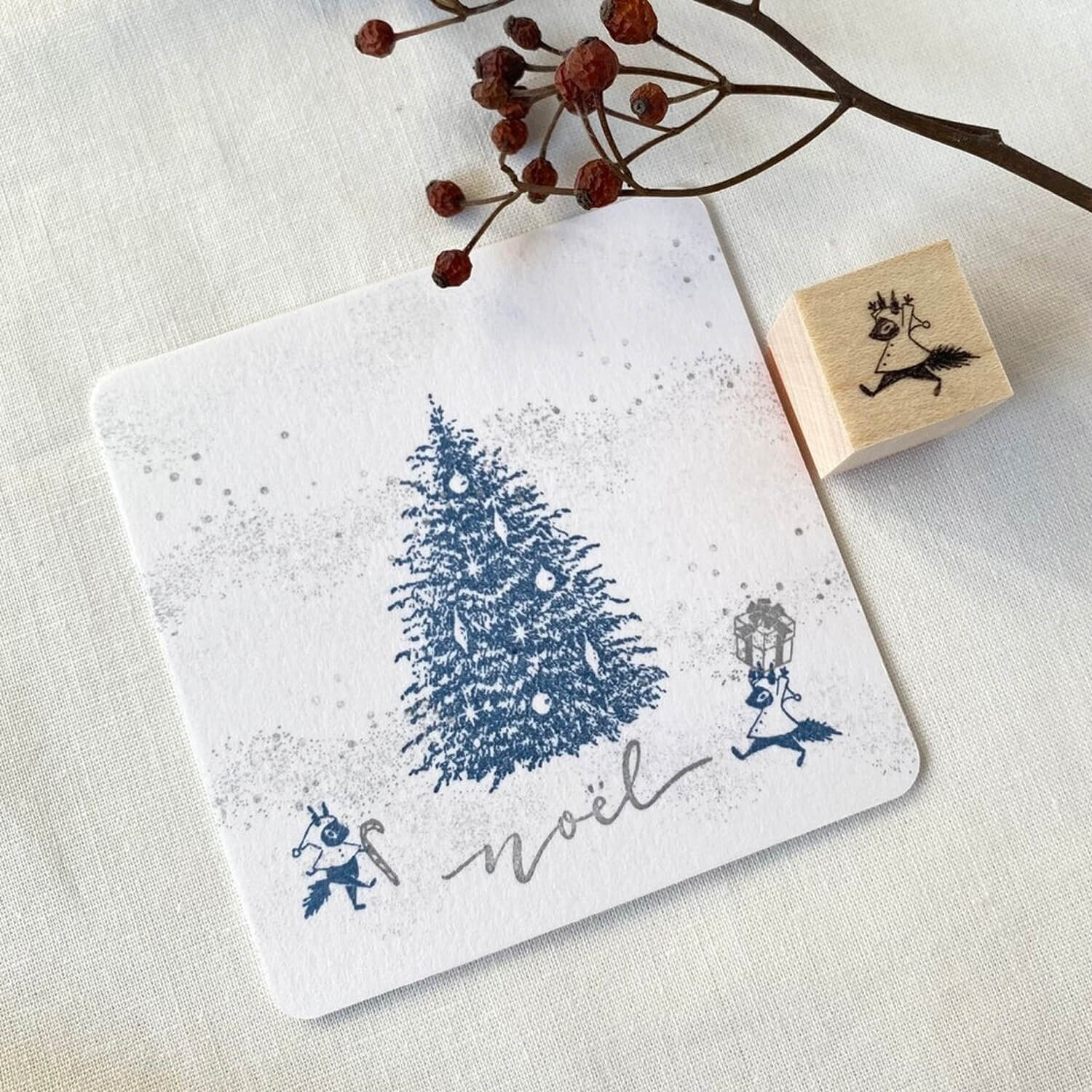 Mori Ringo Rubber Stamp – Squirrel with Coat (Left)