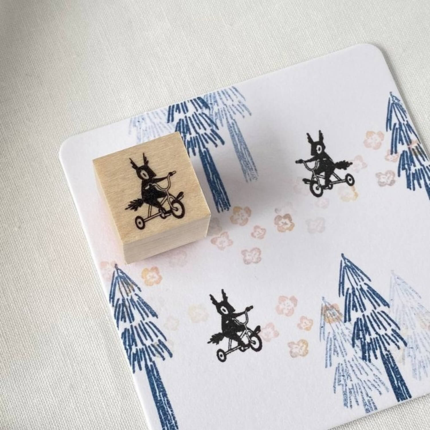 Mori Ringo Rubber Stamp – Tricycle Squirrel Right