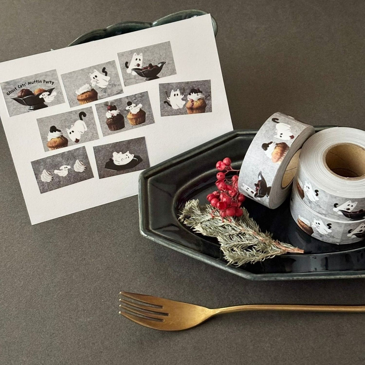 Nemunoki x mug Roll Stickers in Tin – Ghost Cats Muffin Party