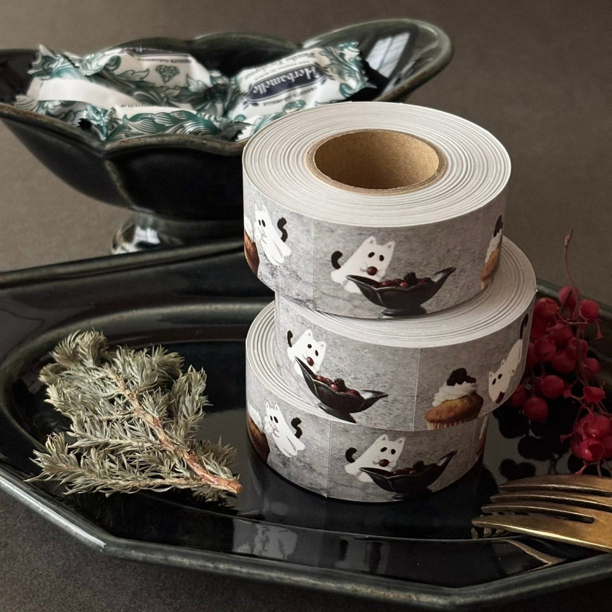 Nemunoki x mug Roll Stickers in Tin – Ghost Cats Muffin Party