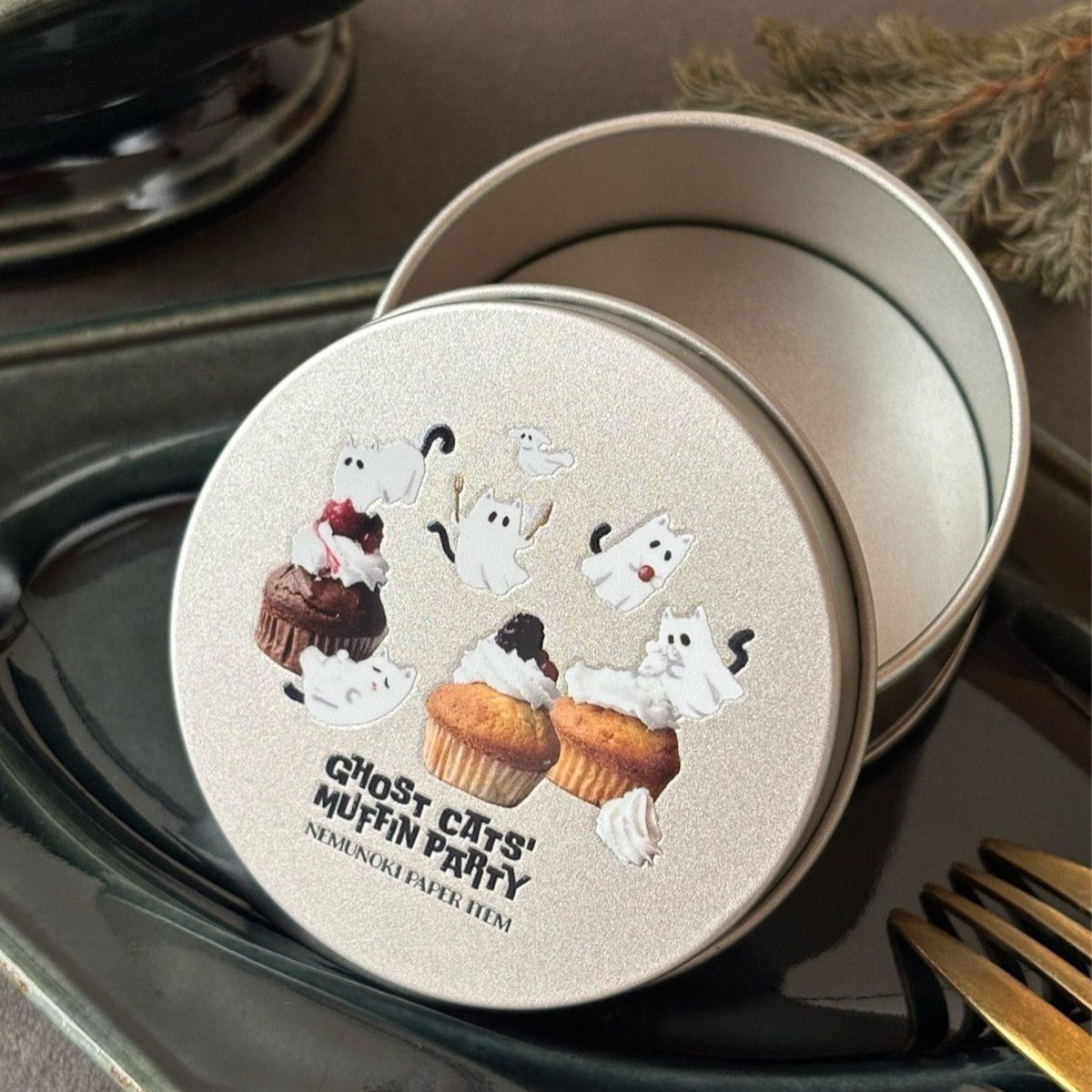 Nemunoki x mug Roll Stickers in Tin – Ghost Cats Muffin Party
