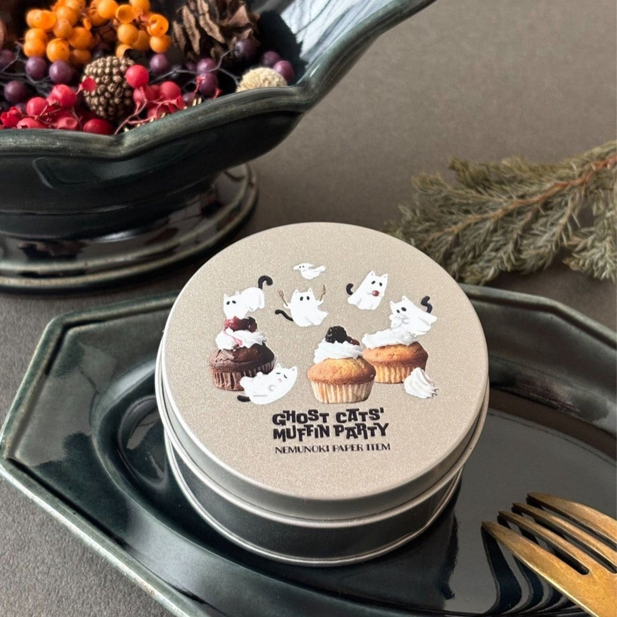 Nemunoki x mug Roll Stickers in Tin – Ghost Cats Muffin Party
