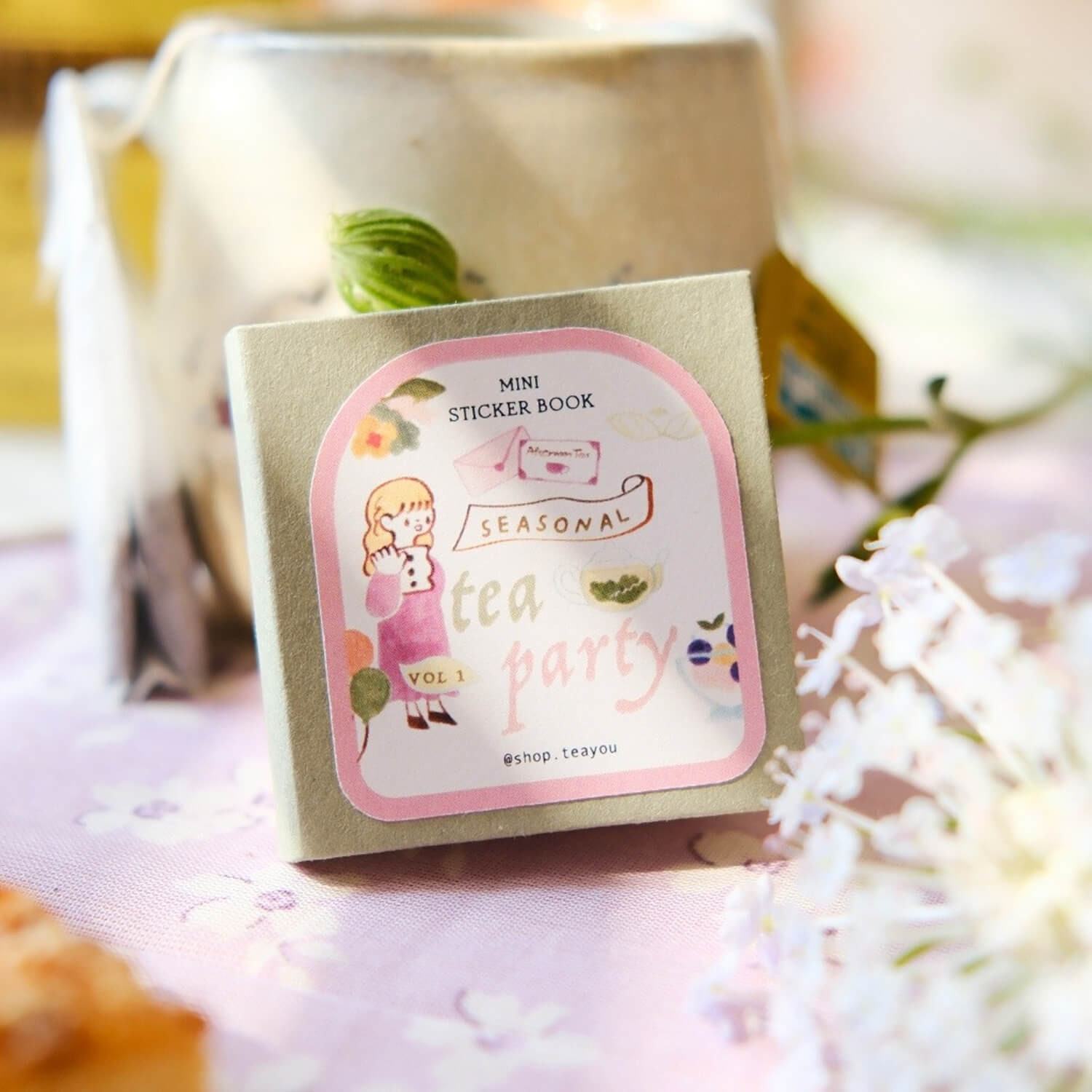 Teayou Kiss-Cut Sticker Book – Seasonal Tea Party Vol. 1