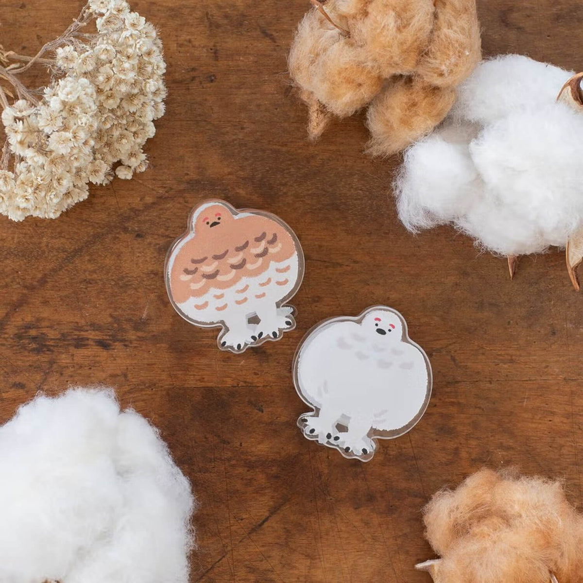Tegamisha x Ayano Kinoshita Reversible Acrylic Clip – Ptarmigan in Winter and Summer Plumage