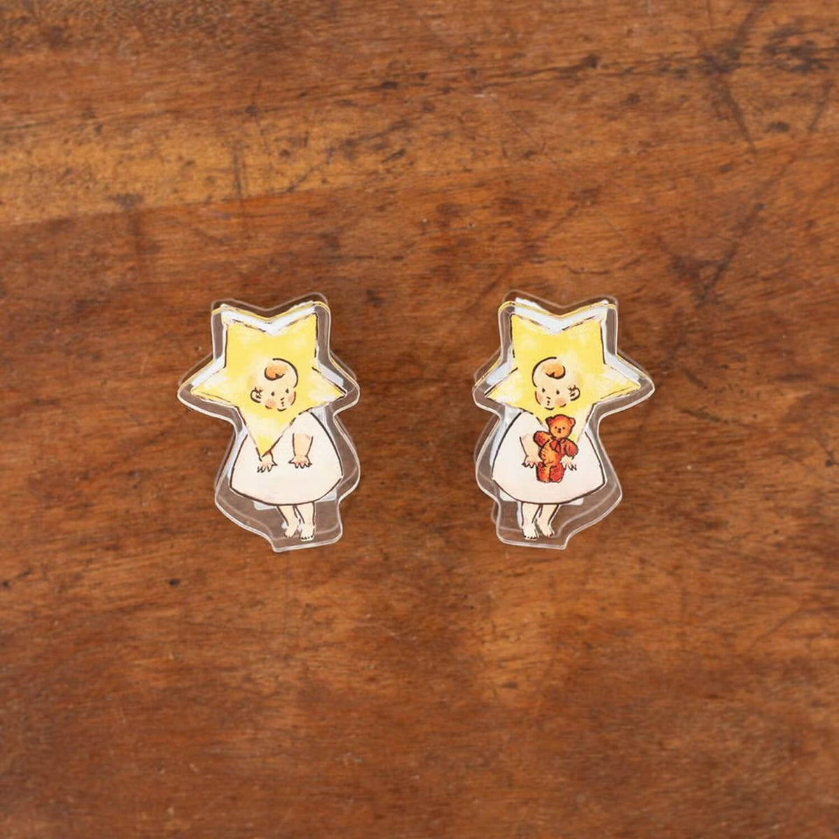Tegamisha x Krimgen Reversible Acrylic Clip – Star Child Acrylic Clip