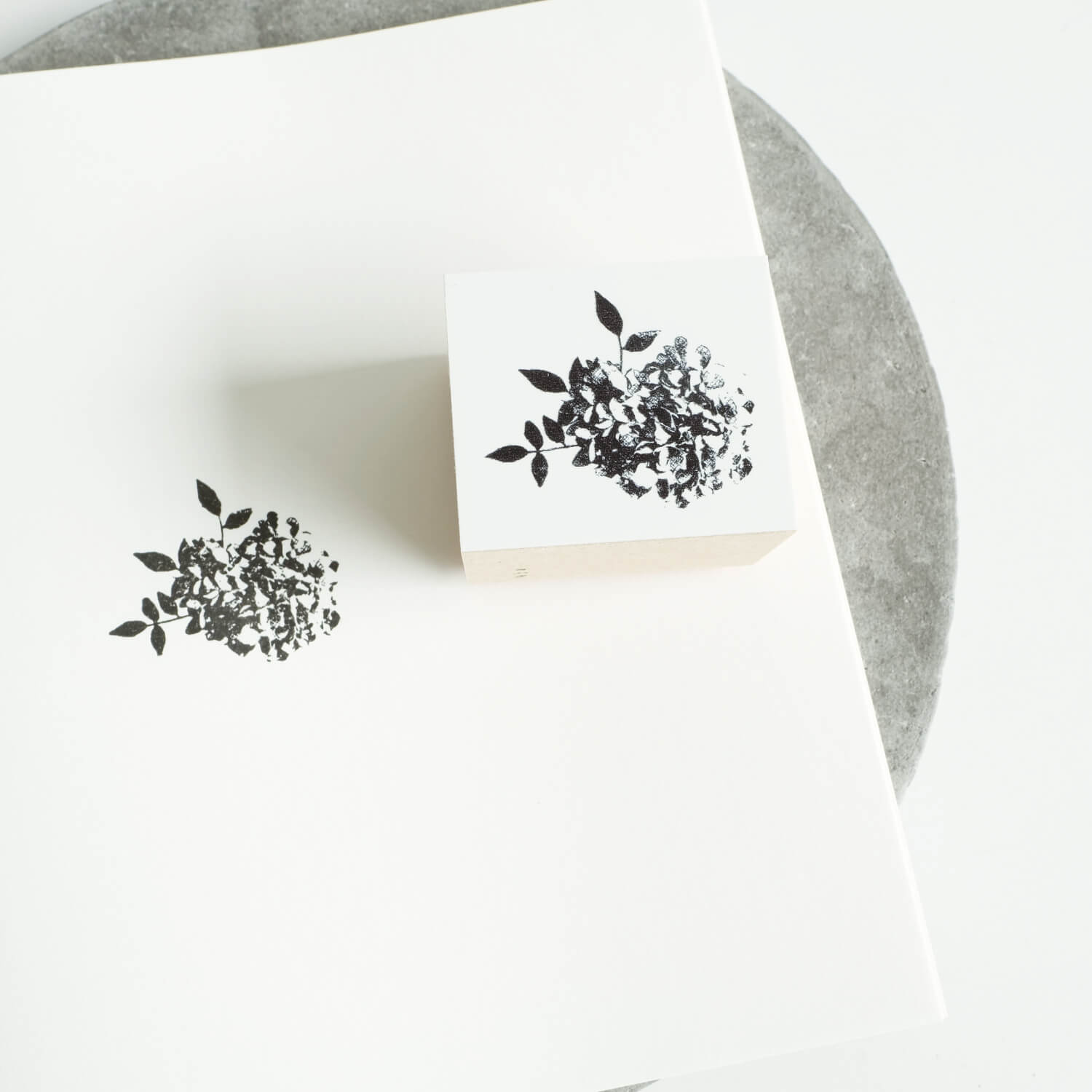 Yohaku Rubber Stamp – Bouquet (S-139)