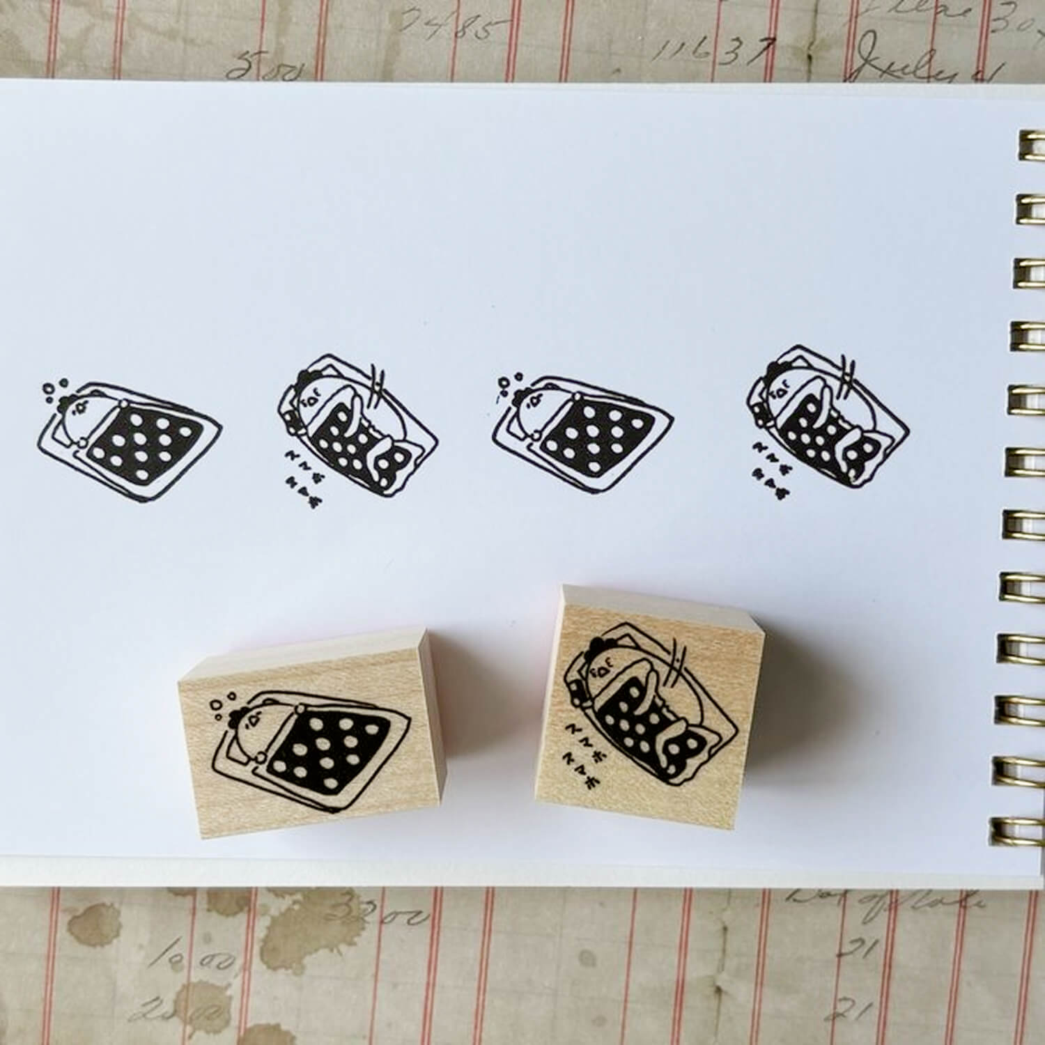 Yun Rubber Stamp – Sleeping Mother Hen