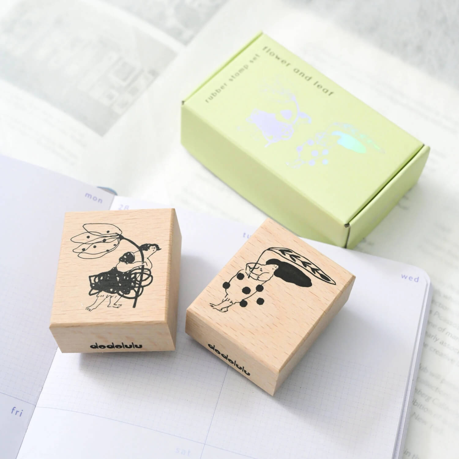 dodolulu Wooden Stamp Set - Flower and Leaf