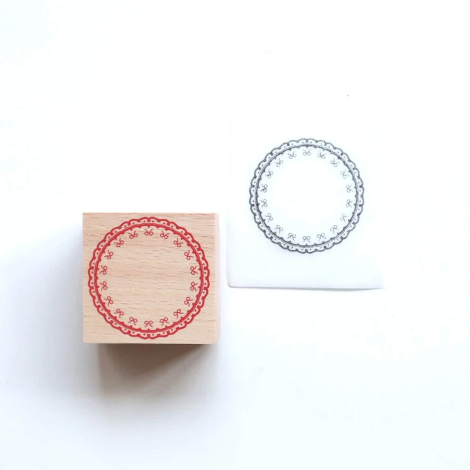 forme. Rubber Stamp – Waku Frill