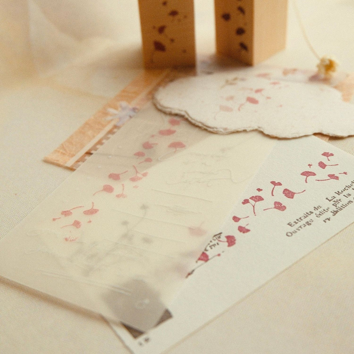 mikan manta Wooden Stamp – Ginkgo, Large