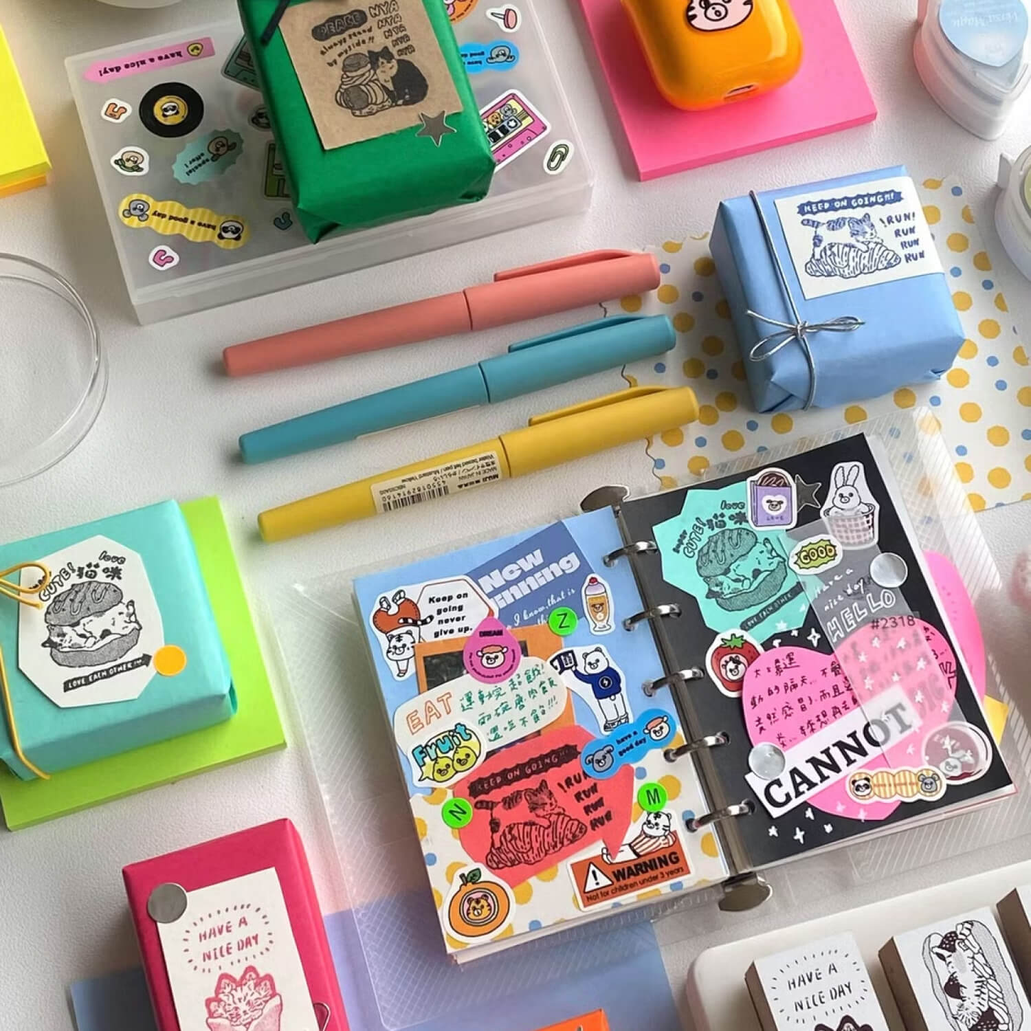 Yabee Zoo Wood Mount Stamp – Meow! Hooray!